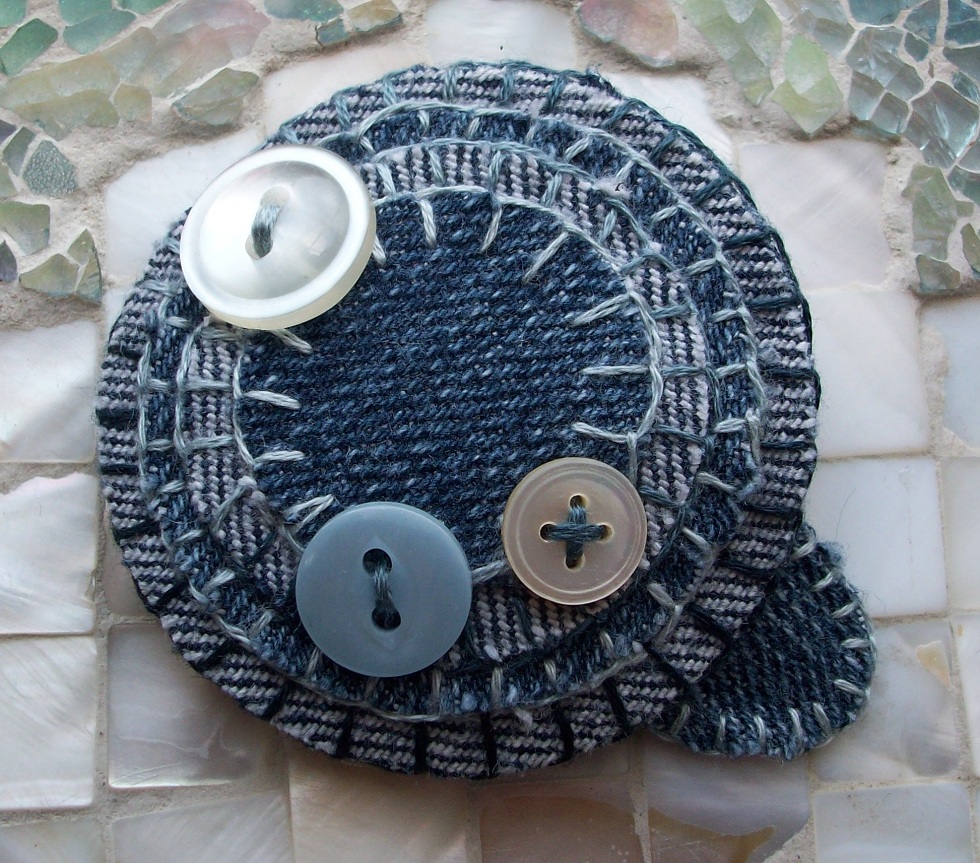 Upcycled Denim Pop Flower Hair Barrette on Luulla